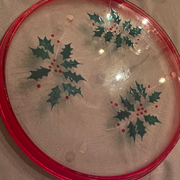 Gorham "Festive Holly" 11" Round Glass Plate 11 7/8" diameter, GUC - Picture 8 of 9